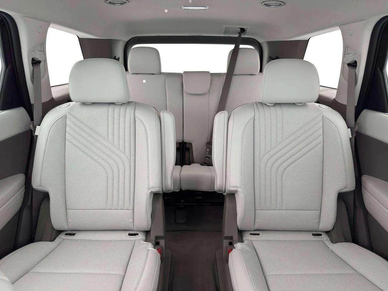 New 2026 Classy Blue Pearl Hyundai SEL 7P image 16