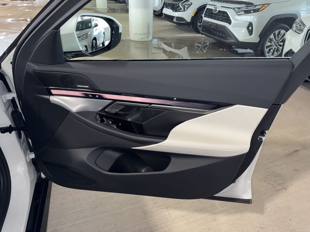 Used 2026 Mineral White Metallic BMW eDrive40 image 14