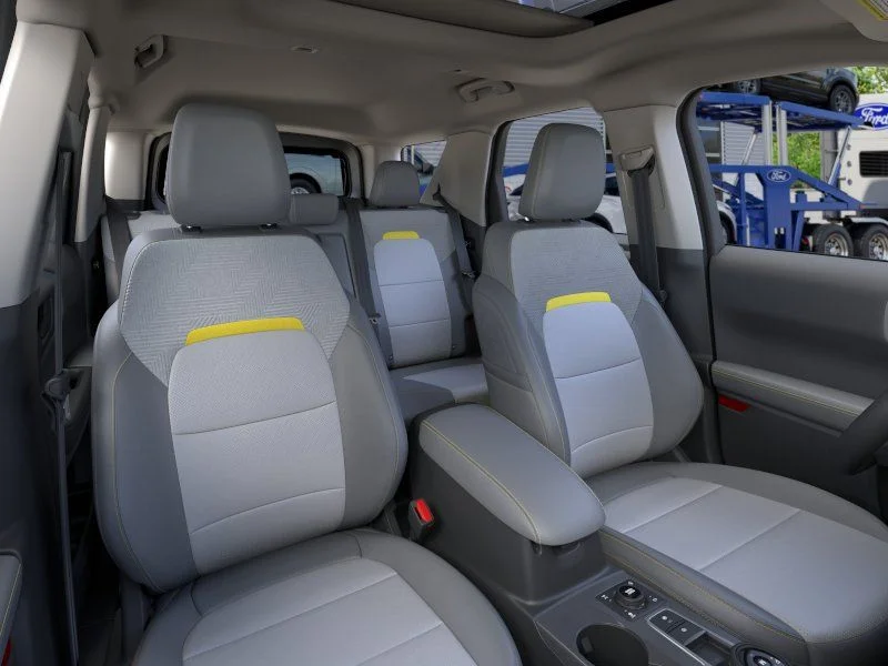 New 2026 Azure Gray Metallic Tri-Coat Ford Badlands image 10