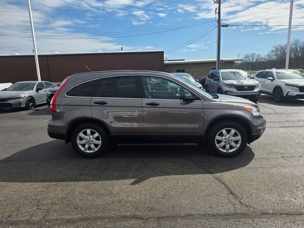 Used 2011 Honda CR-V SE with VIN 5J6RE4H42BL070957 for sale in Dover, OH