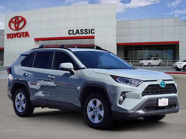 2020 Toyota RAV4 Hybrid XLE