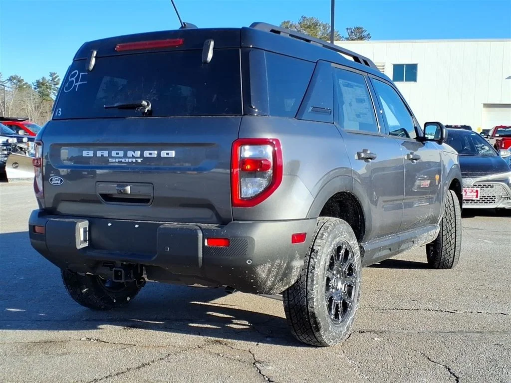 New 2026 Carbonized Gray Metallic Ford Badlands image 4