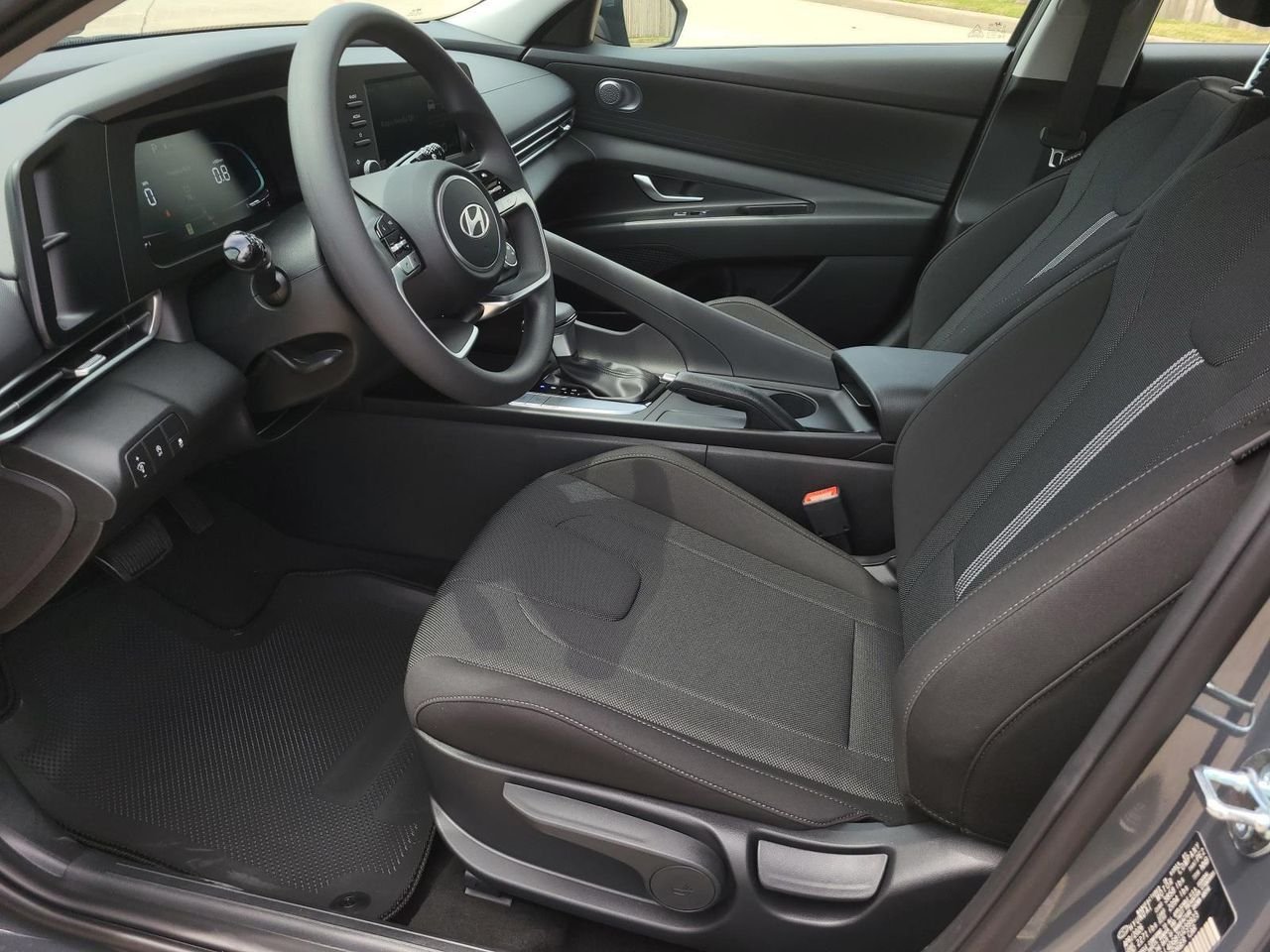 New 2026 Ecotronic Gray Hyundai SE image 13