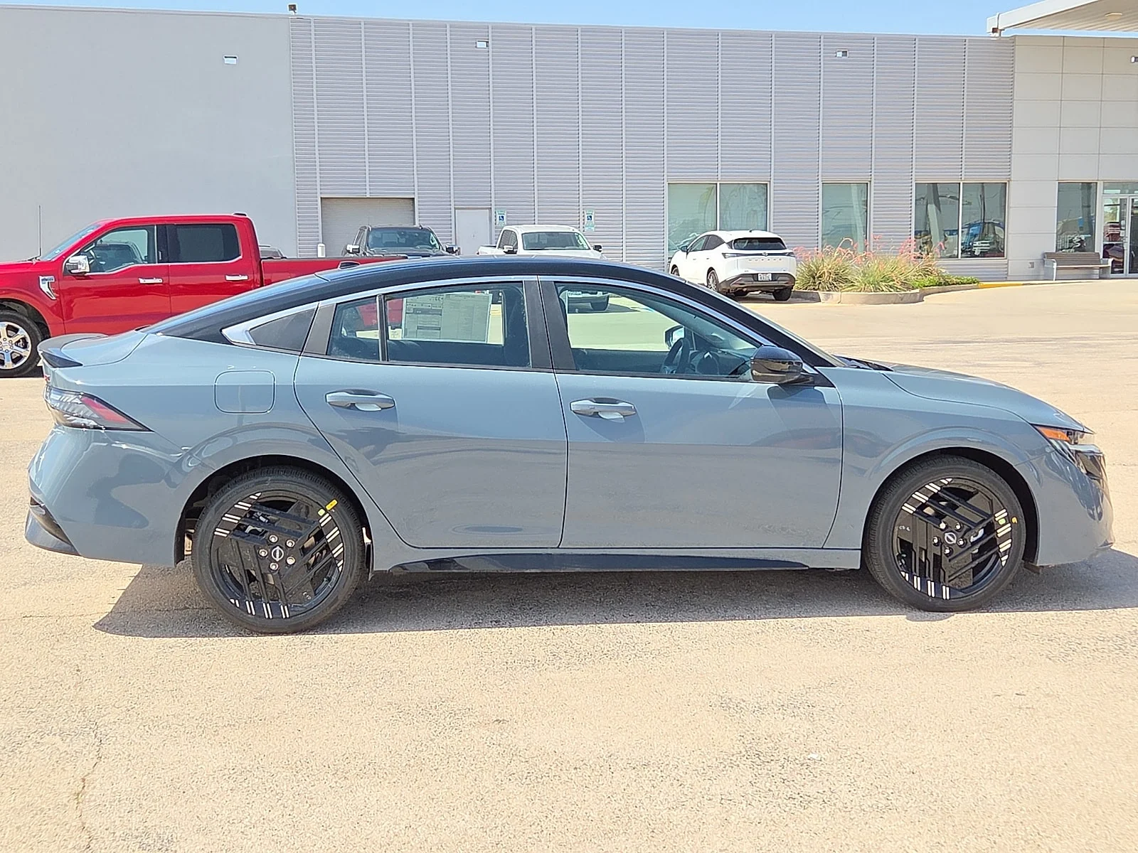 New 2026 XKY 2T Gray Black Nissan SR image 5