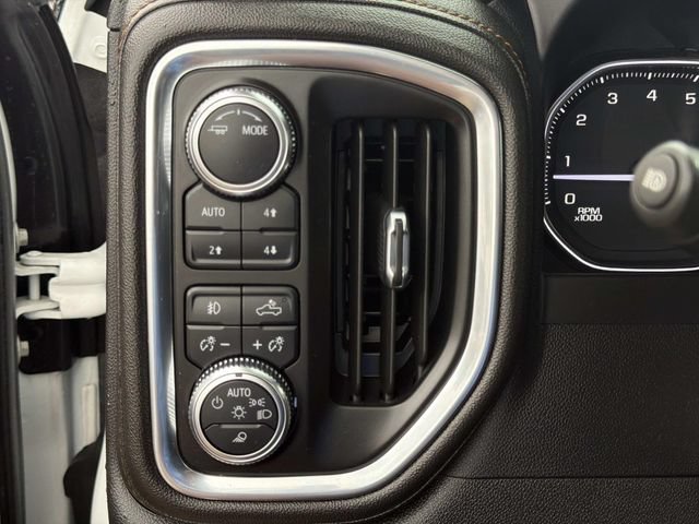 Used 2022 SUMMIT WHITE GMC AT4 image 26