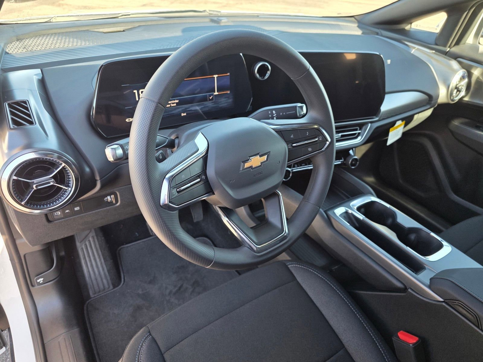 New 2026 Summit White Chevrolet LT image 25