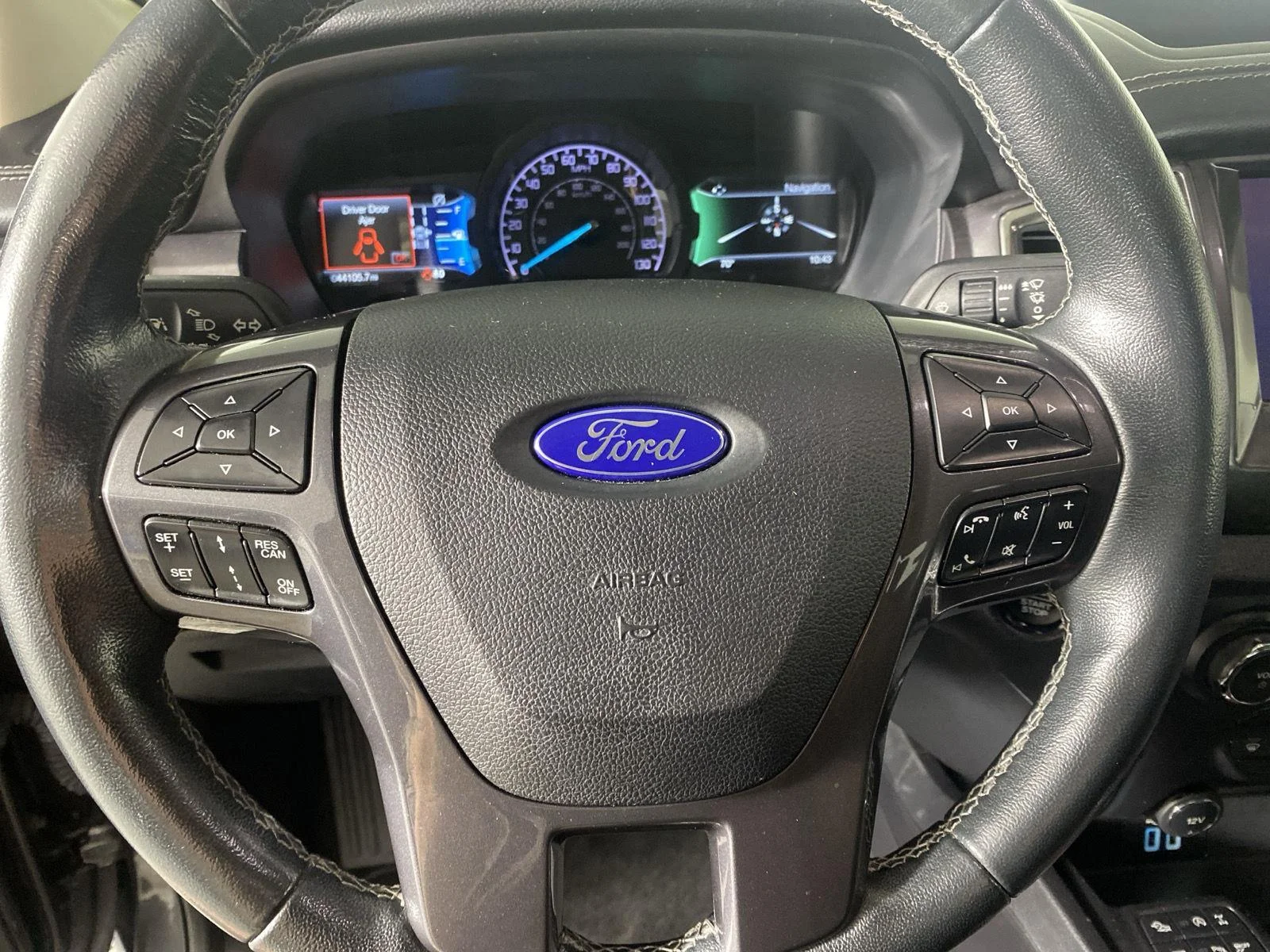 Used 2019 Magnetic Ford LARIAT image 24