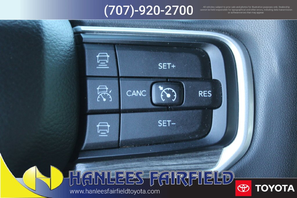 Used 2022 White Jeep Series III image 32