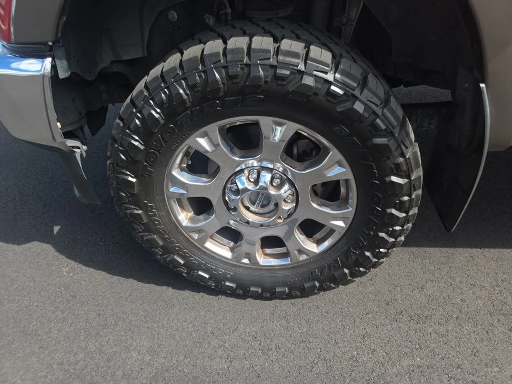 Used 2022 Gray Ford King Ranch image 31