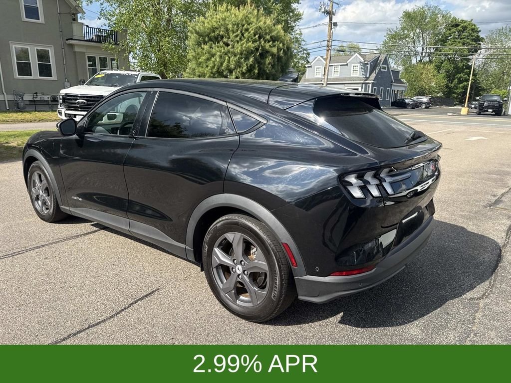 Used 2023 Black Ford Select image 3