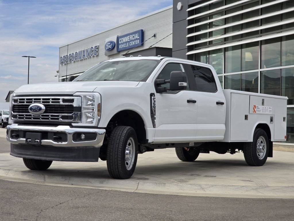 New 2025 Oxford White Ford XL image 17