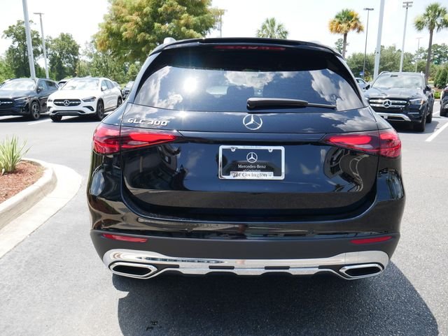 New 2026 Black Mercedes-Benz GLC 300 image 5