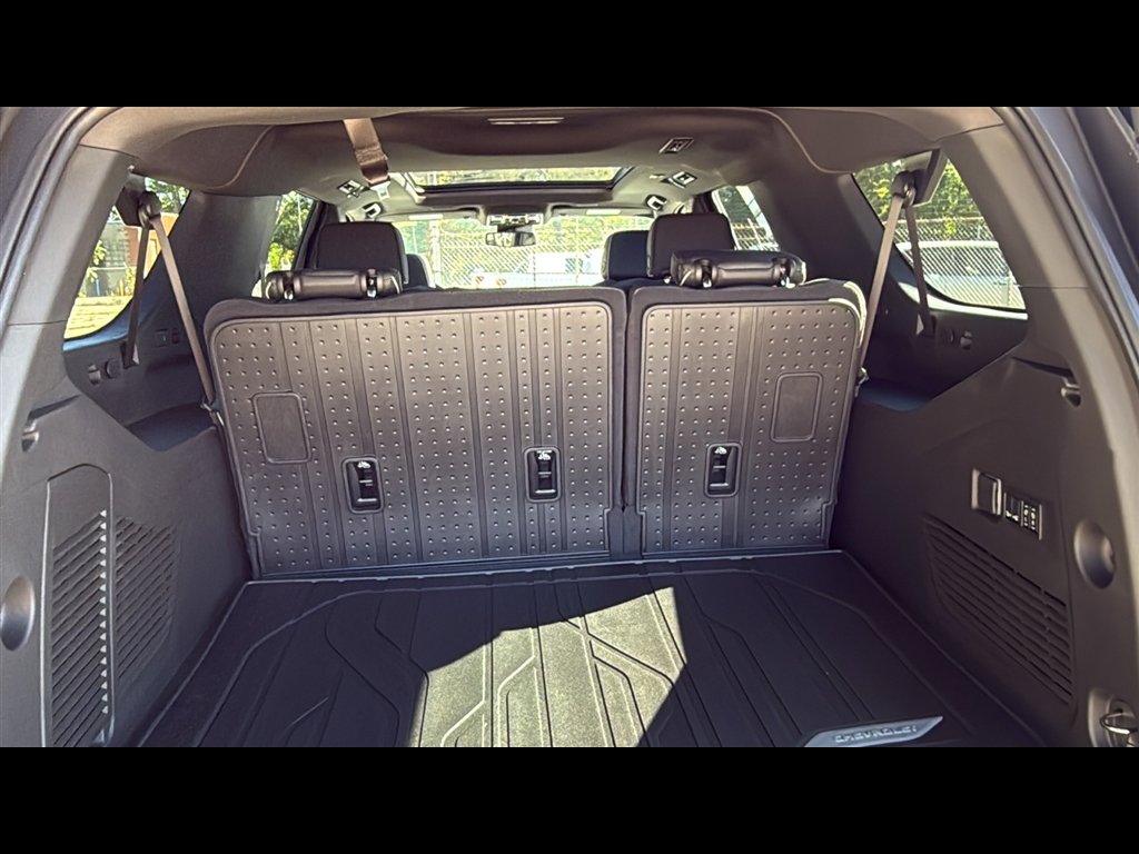 2026 Chevrolet Suburban Premier - Photo 27