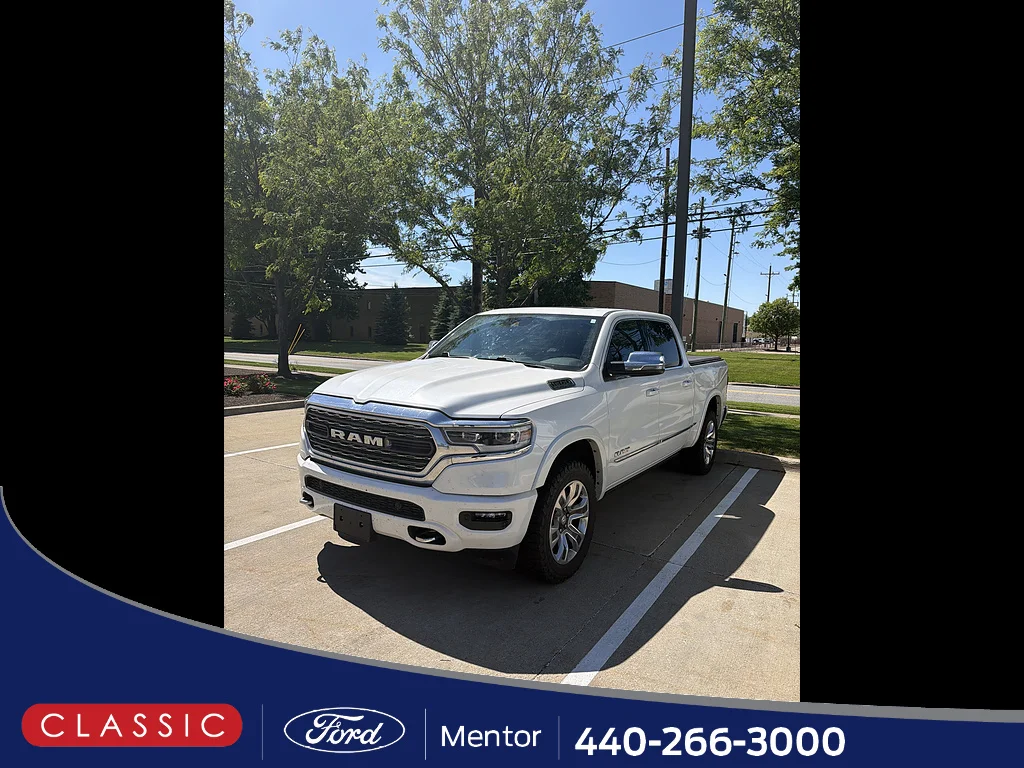 2023 RAM 1500 Limited 4x4 Crew Cab 5'7's photo