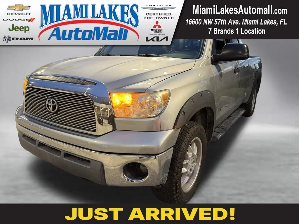 Used 2007 Gray Toyota SR5 image 1