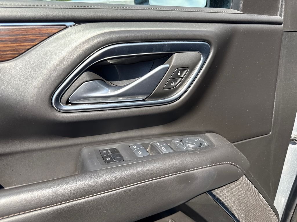 Used 2024 Gray Chevrolet High Country image 14