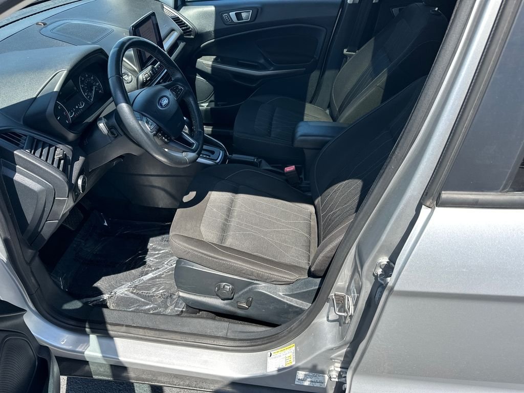 Used 2020 Silver Metallic Ford SE image 9