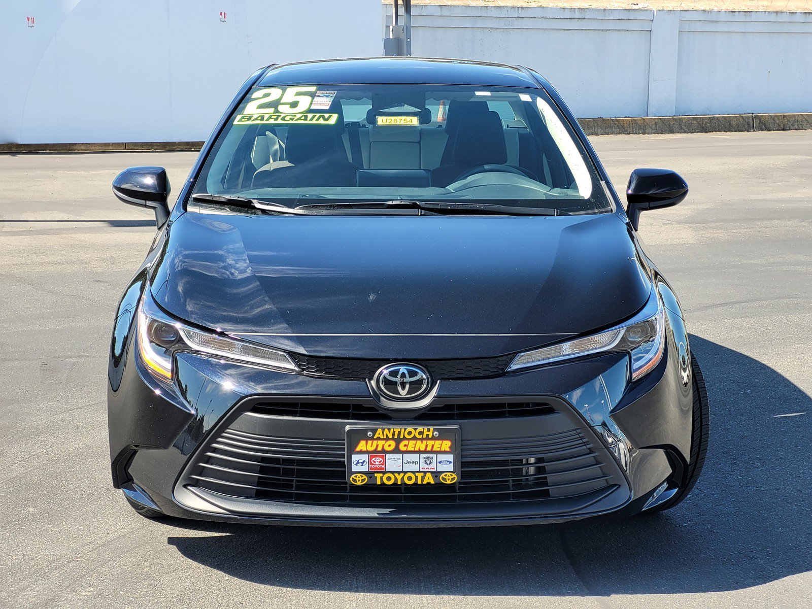 Used 2025  Toyota LE image 2