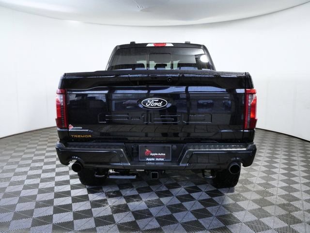 Used 2025  Ford Tremor image 6