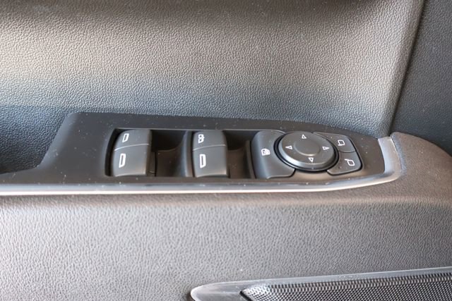 Used 2025 Onyx Black GMC Elevation image 14