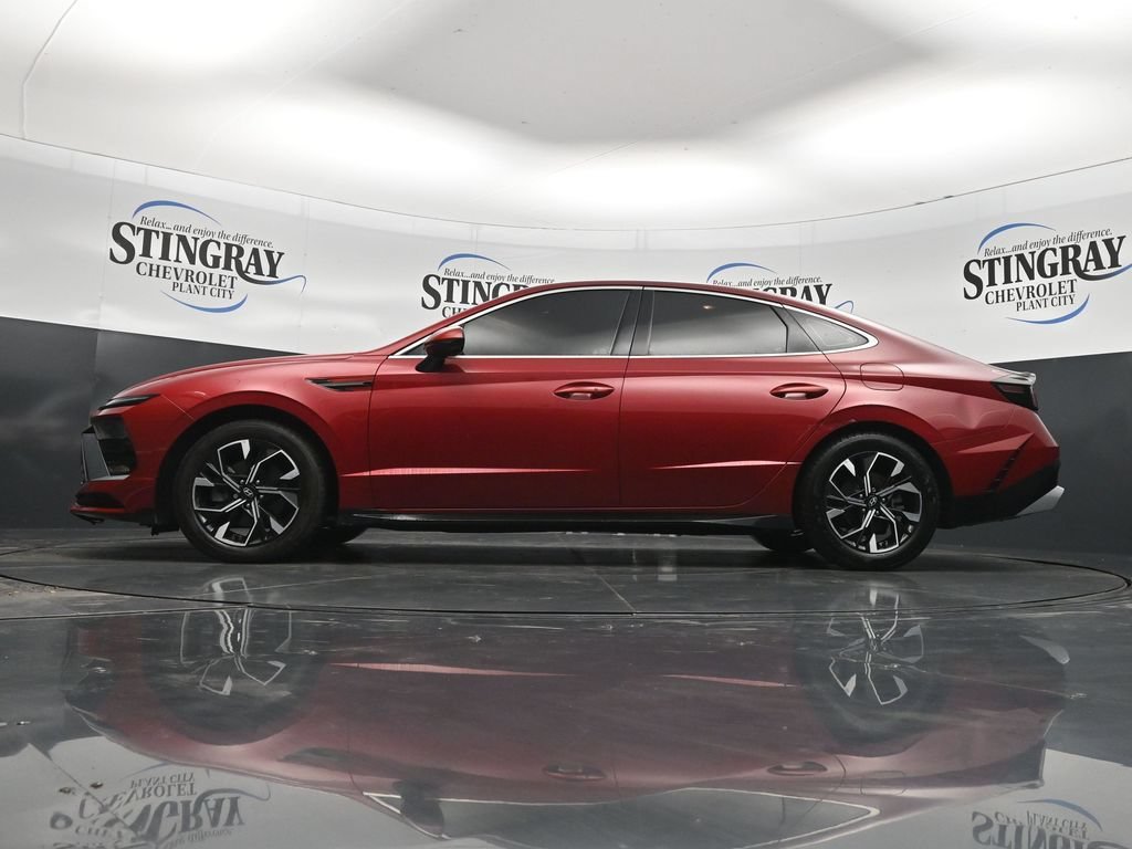 Used 2024 Red Hyundai SEL image 29