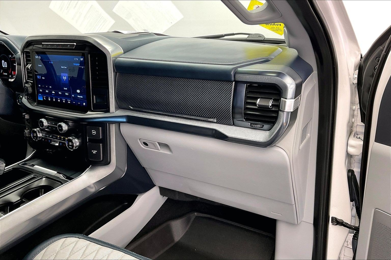 Used 2021 White Ford Limited image 15