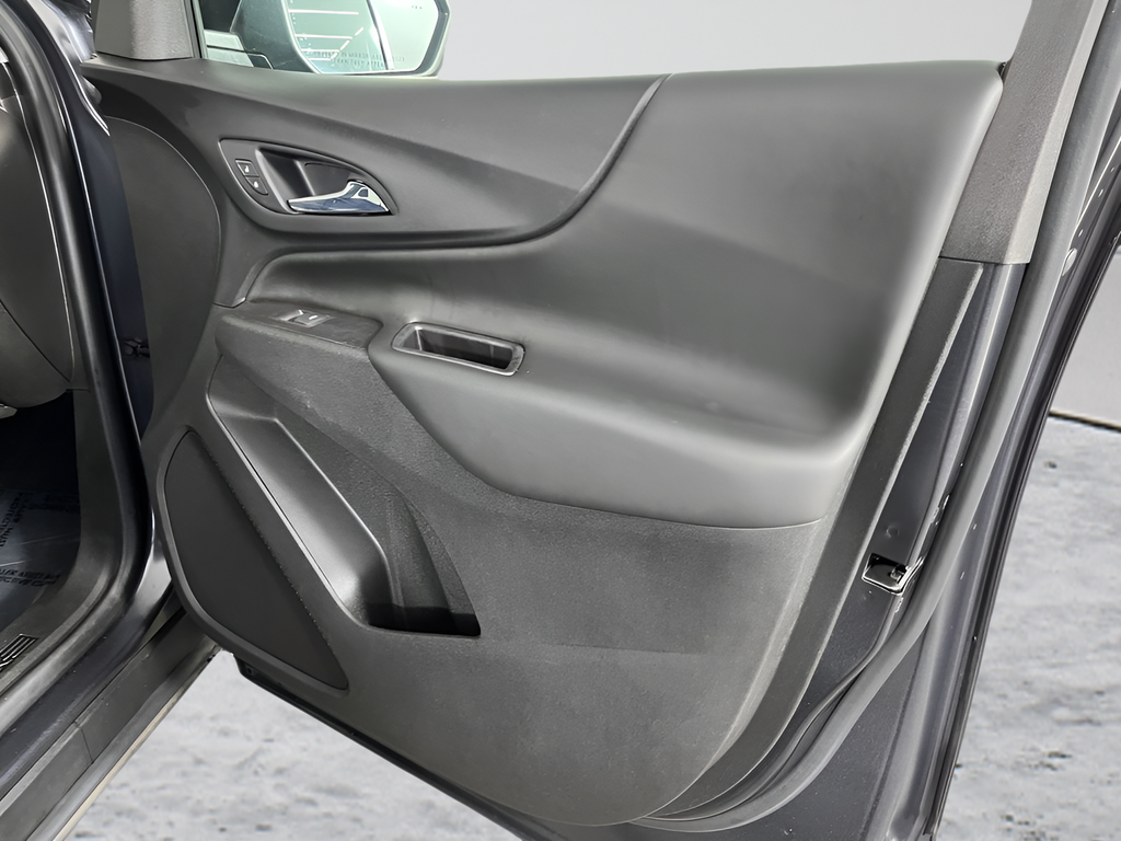 Used 2022 Gray Chevrolet LT image 15