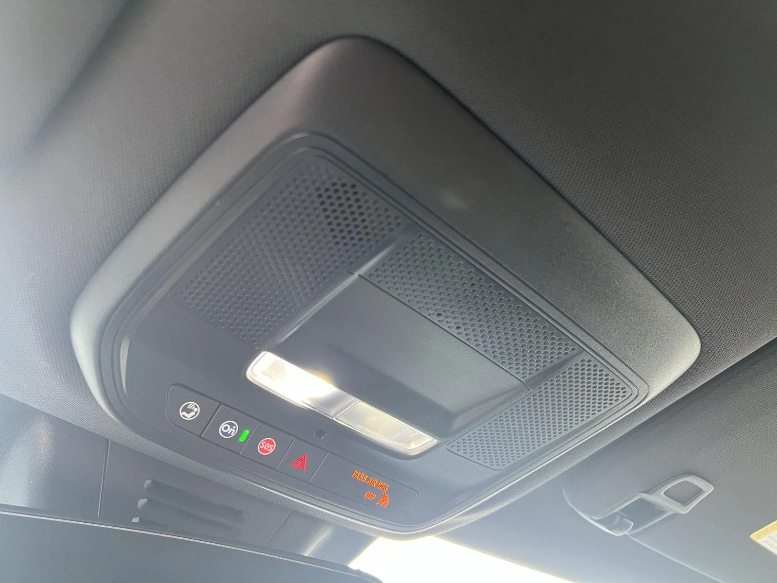 2025 Chevrolet Equinox EV LT - Photo 29