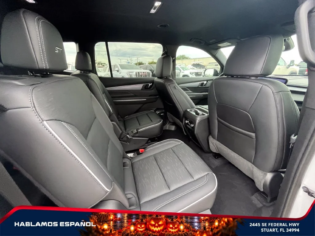 Used 2025 White Frost Tricoat Buick Sport Touring image 19