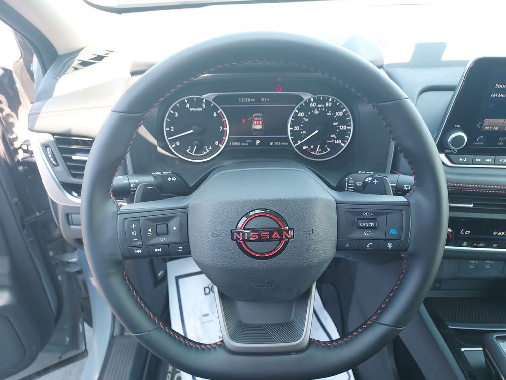 Used 2025 Gray Nissan Rock Creek image 17