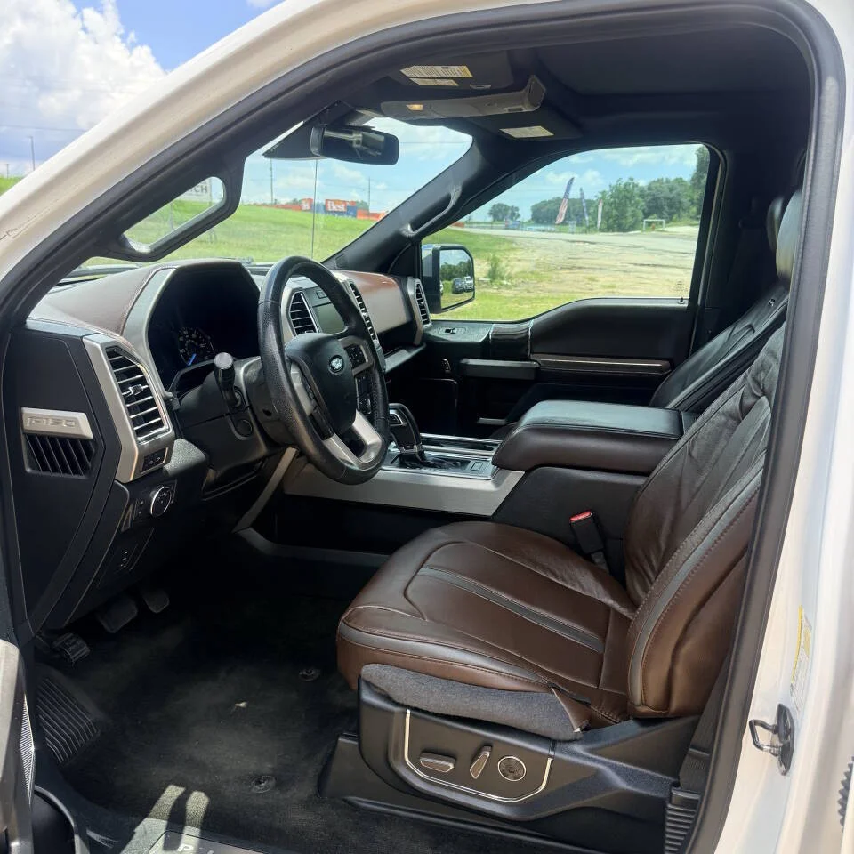 Used 2015 White Ford Platinum 4x4 4dr SuperCrew 5.5 ft. SB image 15