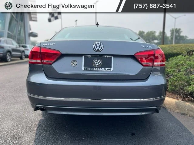 Used 2015 Platinum Gray Metallic Volkswagen TDI SEL Premium image 10