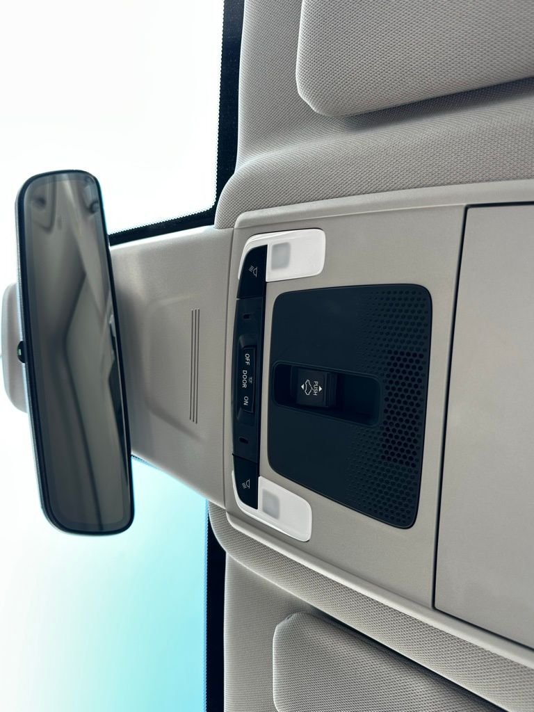 Used 2024 Gray Honda EX-L image 25