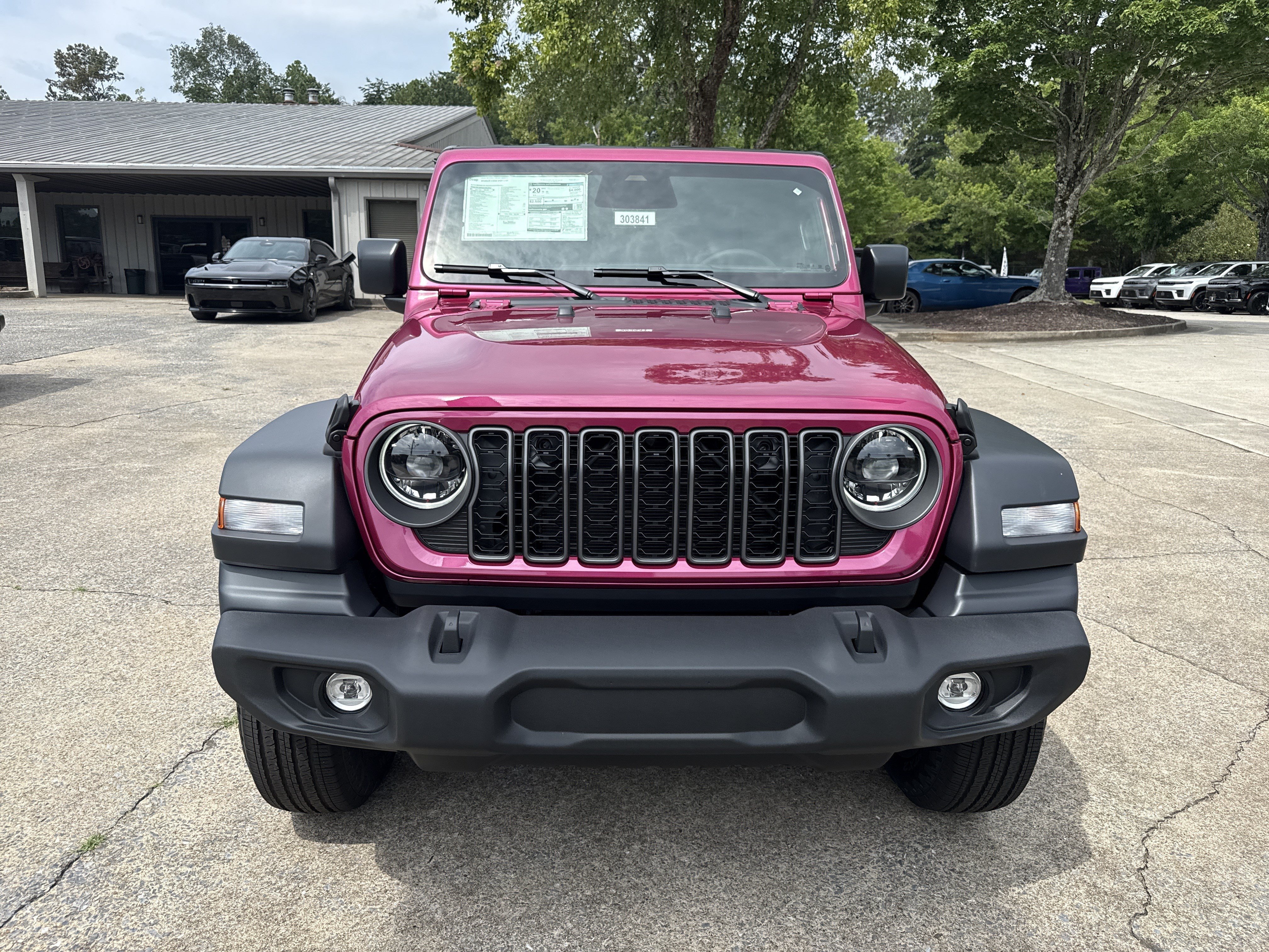 New 2026 Tuscadero Pearlcoat Jeep Sport S image 2