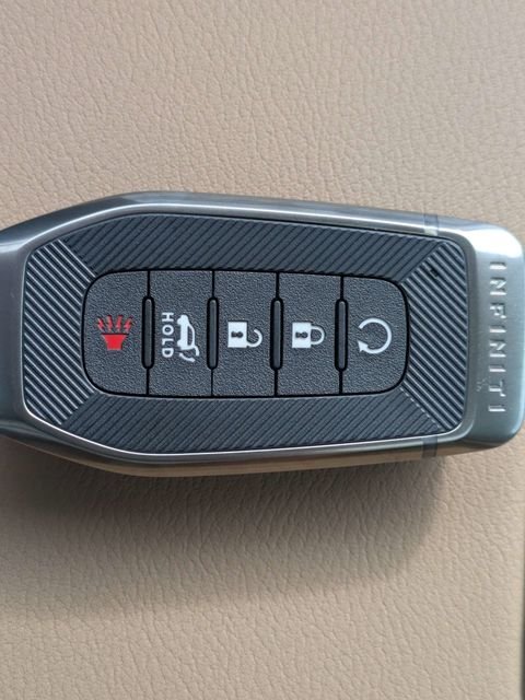 New 2026 RADIANT WHITE INFINITI Luxe 2WD image 34
