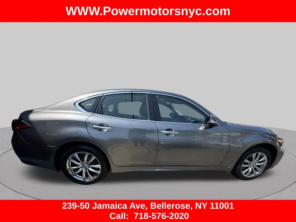 Used 2017 Gray INFINITI 3.7X image 6