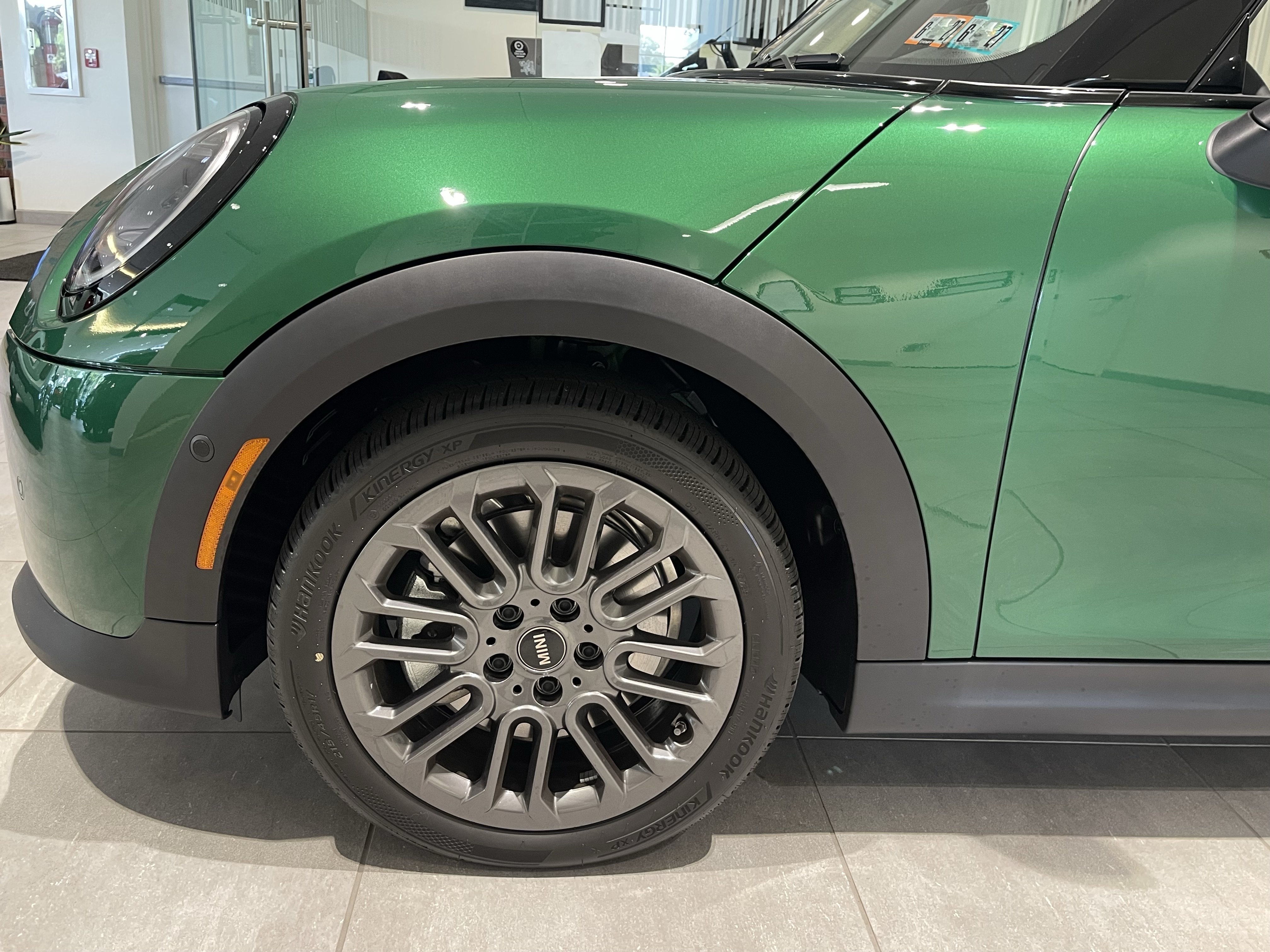 New 2026 British Racing Green IV Metallic MINI Iconic image 8