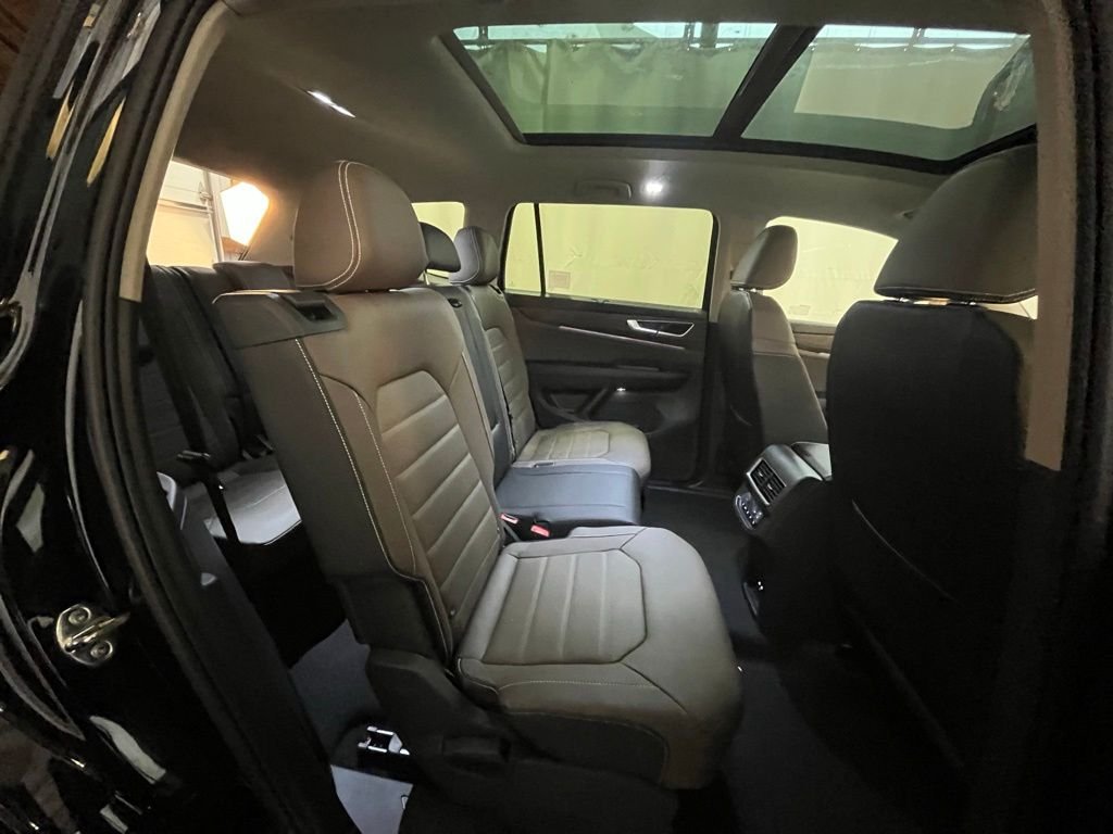 New 2026 Black Volkswagen 2.0T SEL image 23