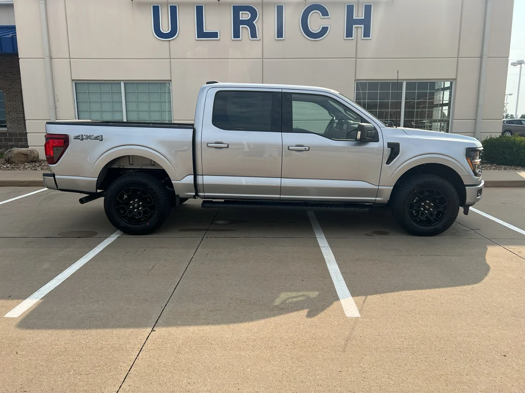 New 2026 Iconic Silver Metallic Ford XLT image 11