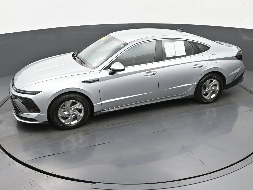 Certified Used 2026 Silver Hyundai SE image 34
