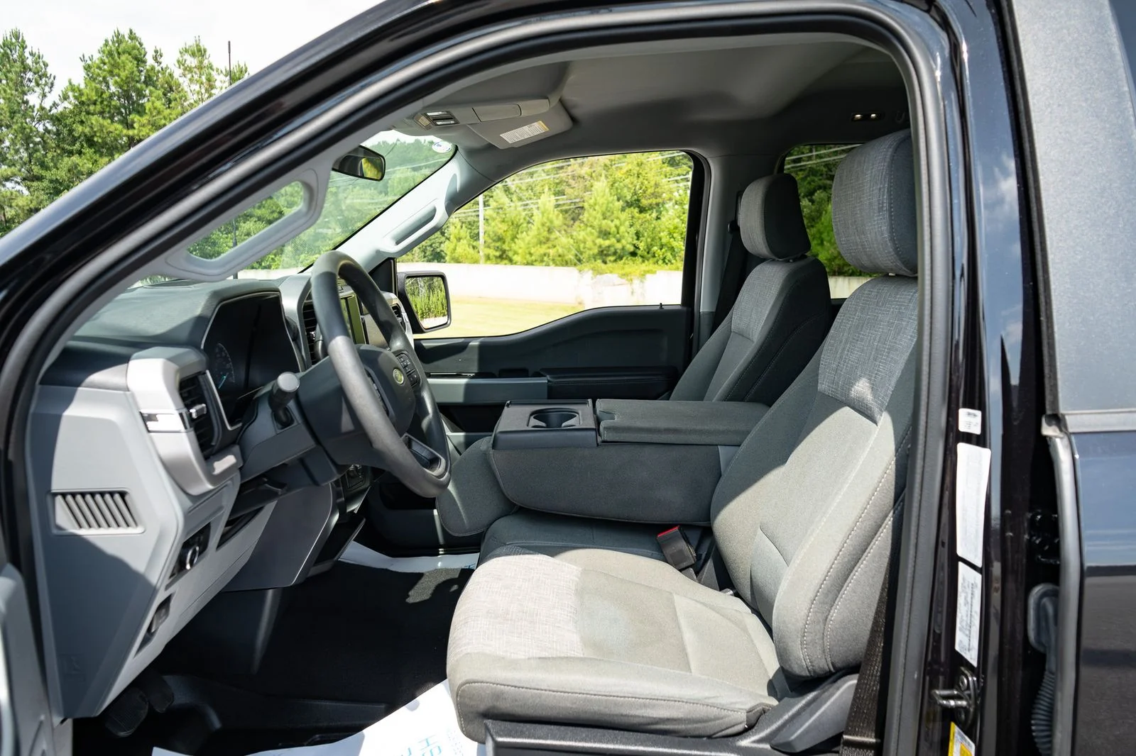 Used 2023  Ford XLT image 14