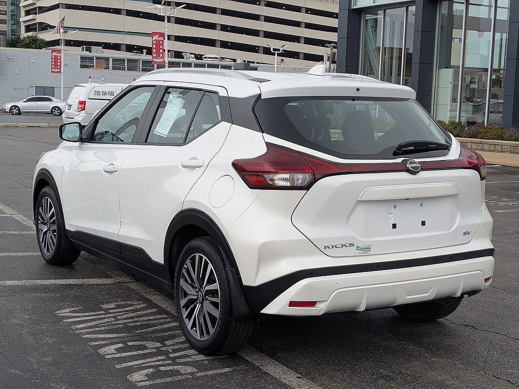 Used 2022 Aspen White Tricoat Nissan SV image 37