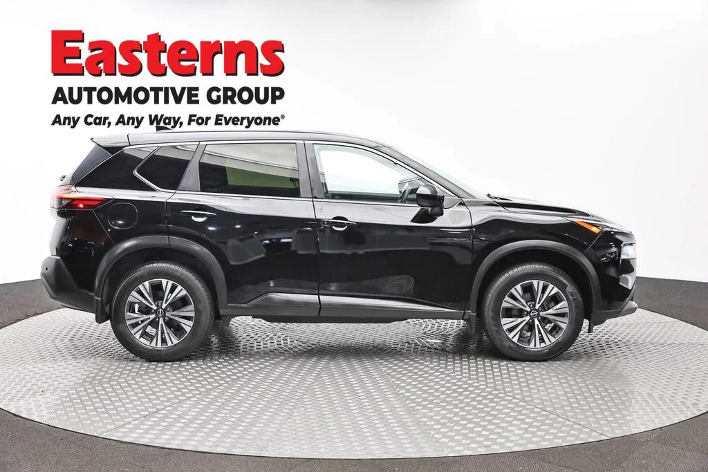 Used 2023 Black Nissan SV image 4