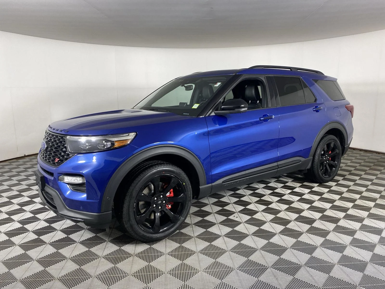 Used 2022 Atlas Blue Ford ST image 13