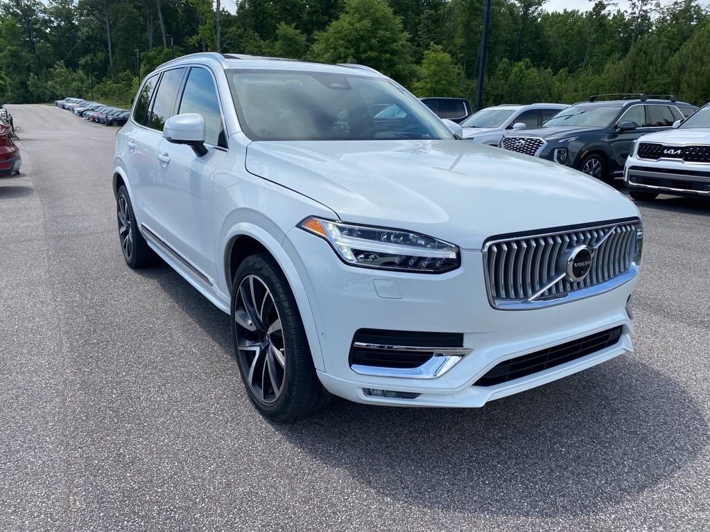 2023 Volvo XC90 B5 Plus 4WD's photo