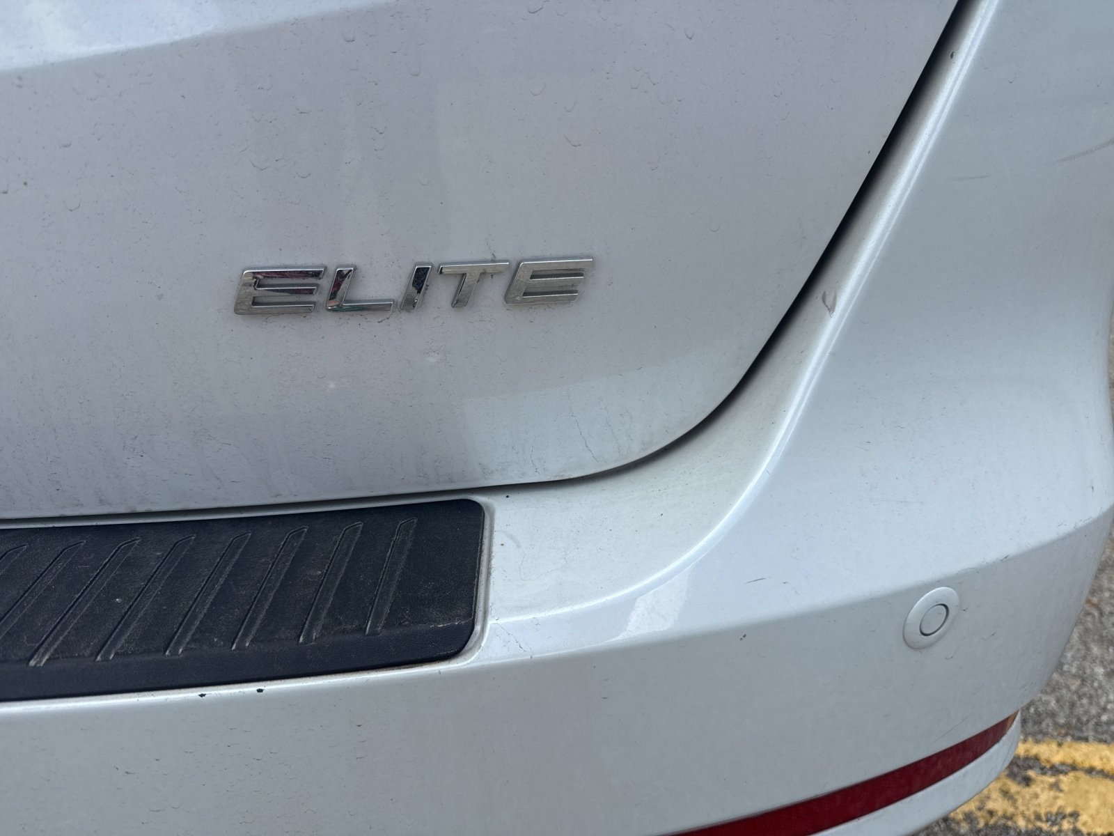 Certified Used 2023 Platinum White Pearl Honda Elite image 25