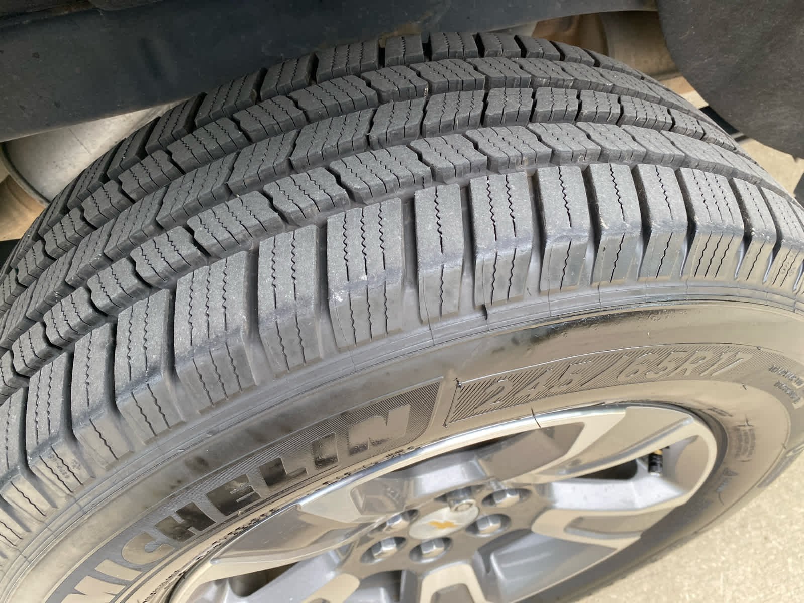 Used 2016 BLACK Chevrolet 4WD Z71 image 27