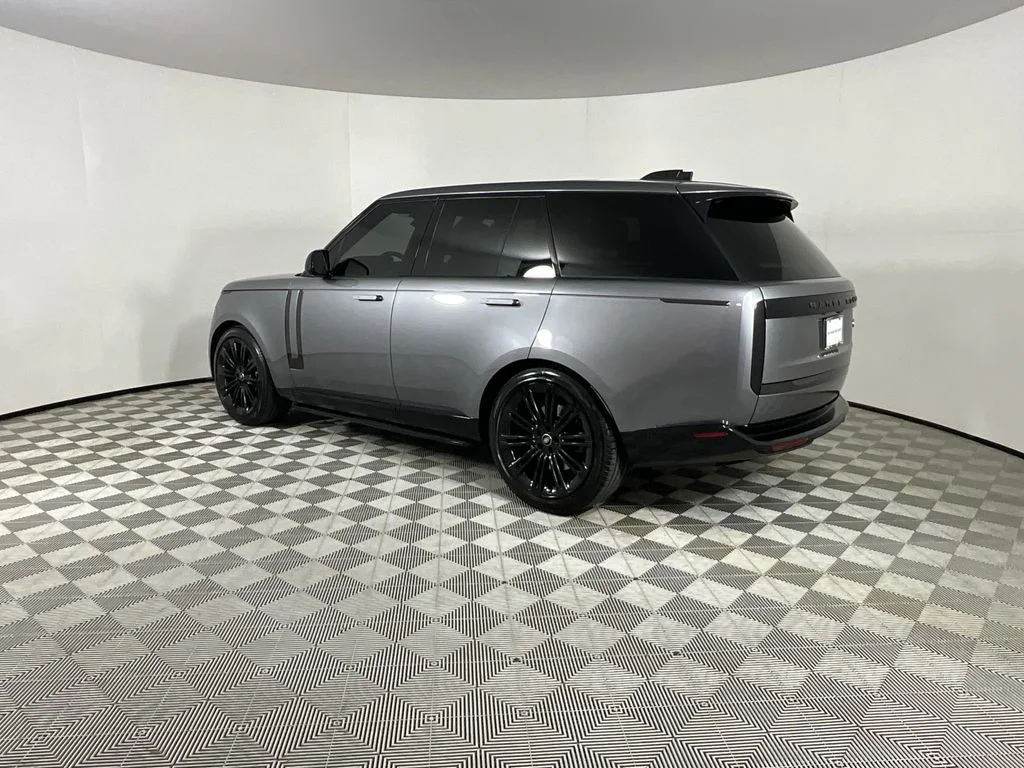 Certified Used 2023 Gray Land Rover SE image 3