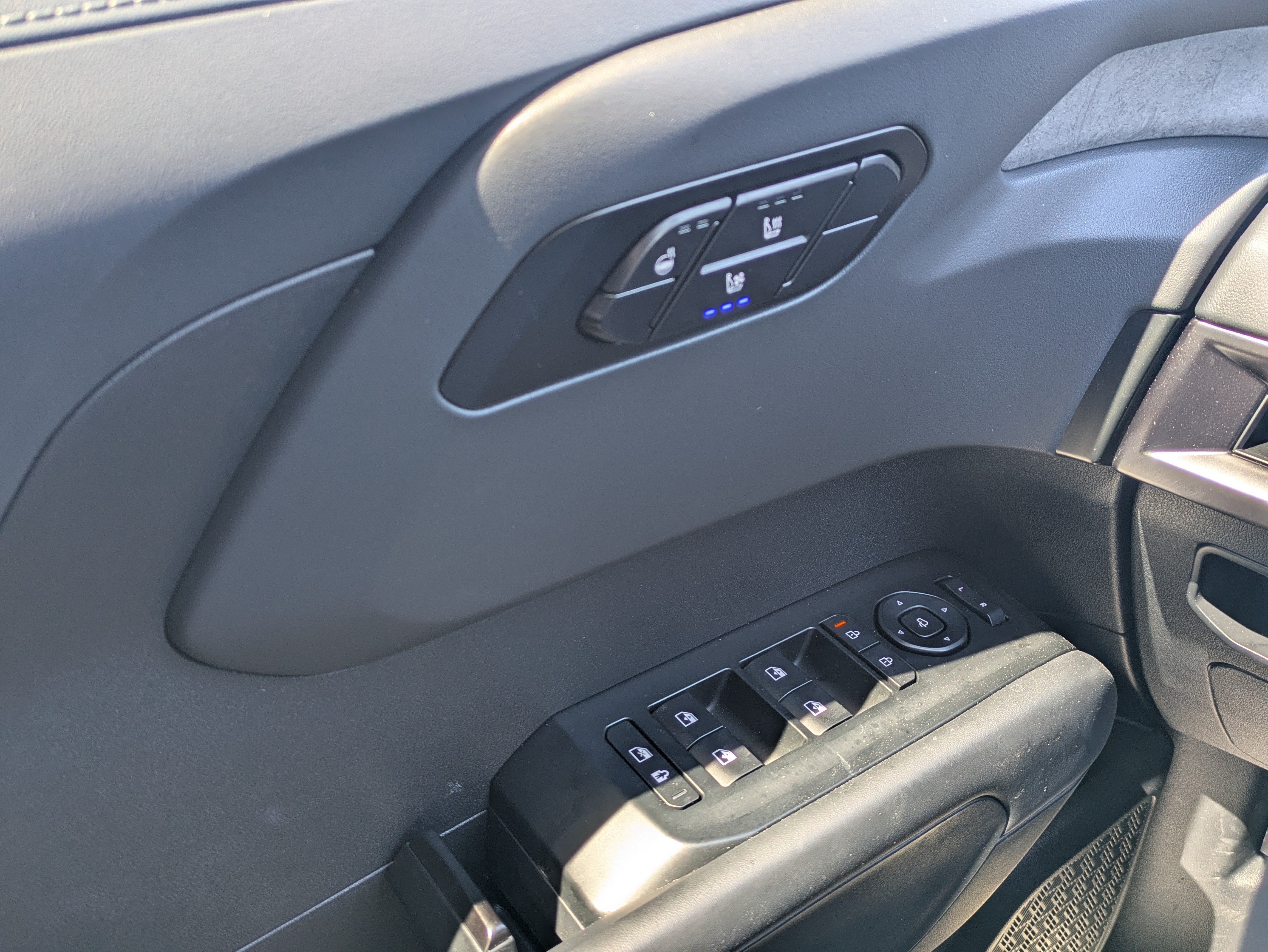 New 2027 Wolf Gray Kia X-Line EX image 26