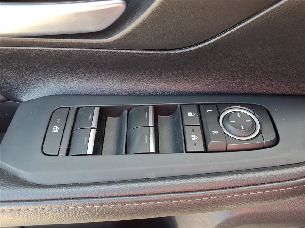 Used 2025 Beige Toyota XLE image 20